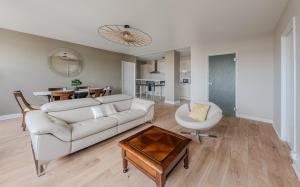 Χώρος καθιστικού στο Appartement tout confort à Nancy