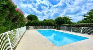 Bazén v ubytování " Escale Balma " Piscine - Terrasse - Cité de l'Espace nebo v jeho okolí