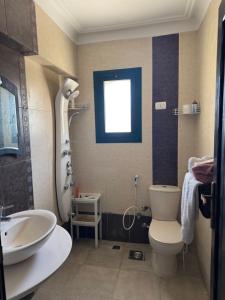 Ένα μπάνιο στο La Hacienda Ras sedr