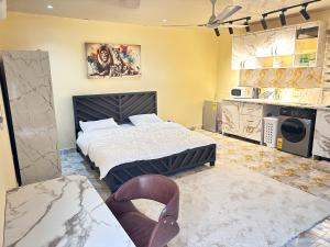 Η κουζίνα ή μικρή κουζίνα στο TN Residence - Studio 1, East Legon