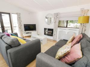 Et opholdsområde på Summertime Lodge