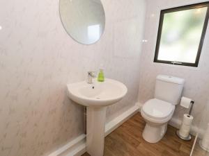 Et badeværelse på Summertime Lodge + 14 billeder