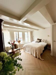 Katil atau katil-katil dalam bilik di History and luxury