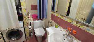 Koupelna v ubytování Сдам номер в элитном районе Совиньон