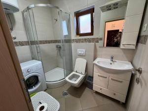 Koupelna v ubytování Engora 2 + 19 fotografií