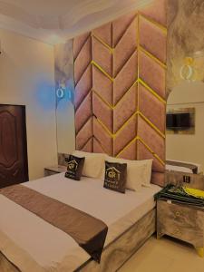 カラチにあるGalaxy Rezidorのギャラリーの写真