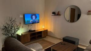 Photo de la galerie de l'établissement Nirvana Stays - 2BHK - Luxury - Peace - Comfort, à Haidar Sāhibgūda