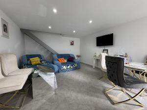 TV a/nebo společenská místnost v ubytování Le Saint Denis 4 - Deluxe - 4pers - Rêve au Mans