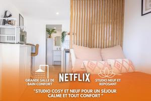 a poster of a room with a bed and a kitchen at Studio cosy proche Bordeaux in Ambarès-et-Lagrave