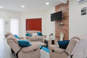 ภาพในคลังภาพของ Bamboo La Perla del Puerto Pool & Beach ในLa Vigueta