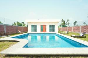 ภาพในคลังภาพของ Bamboo La Perla del Puerto Pool & Beach ในLa Vigueta