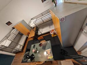 Un pat sau paturi într-o cameră la ABAI Apartments 1150 only WWW-On-line-Check-in & SelfService
