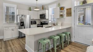 Køkken eller tekøkken på Beach Bungalow 101