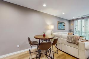 Gallery image of Rainier Valley Retreat in Seattle