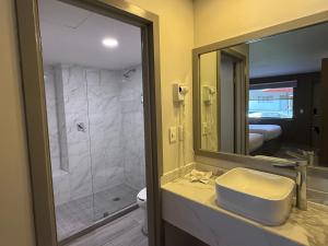 Koupelna v ubytování Comfort Inn Hermosillo Pitic