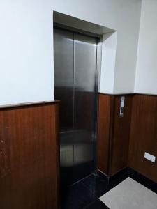 Φωτογραφία από το άλμπουμ του Sunsrise Studio, Hourly Rate from Kes 700 per Hour, Call 0742,192,500, Nairobi CBD στο Ναϊρόμπι