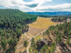 Gallery image of Peaceful Pines in Rapid City