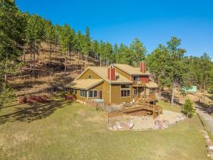 Gallery image of Peaceful Pines in Rapid City +38 photos