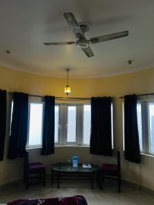 Gallery image of Hotel Mussorie Midview in Mussoorie