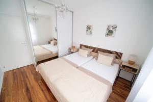Postel nebo postele na pokoji v ubytování Kukys Production - Villa za odmor + 43 fotografií