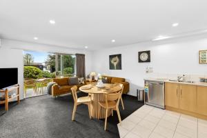 Kuchyň nebo kuchyňský kout v ubytování Spacious Alpine View Resort