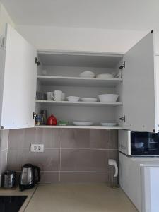 Apartments GC 3的厨房或小厨房