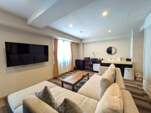 Televisyen dan/atau pusat hiburan di Hotel Naha City -Kokusai Street-