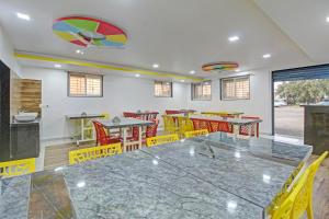 Fotografie z fotogalerie ubytování Collection O Sairaj Lodging & Boarding v destinaci Shikrapur