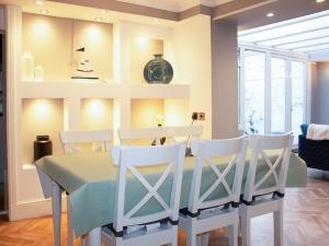 Istumisnurk majutusasutuses Captain's Cottage