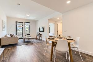 Χώρος καθιστικού στο Pioche Village Getaway! condo