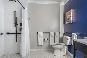 Vannituba majutusasutuses Bluegreen Vacations Hotel Blake, Ascend Resort Collection