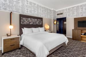 Voodi või voodid majutusasutuse Bluegreen Vacations Hotel Blake, Ascend Resort Collection toas