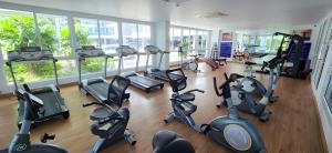 Fitness centrum a/nebo fitness zařízení v ubytování Whale Marina Condominium + 21 fotografií