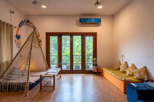 Posezení v ubytování Whiite Panda - Backpacker Hostel in Delhi Greater Kailash