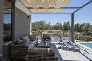 Πισίνα στο ή κοντά στο Villa You - With Private Pool