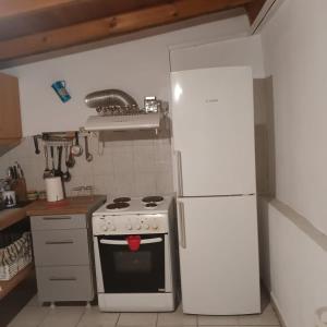 Foto sihtkohas Amaliás asuva majutusasutuse Plane Tree Cottage for Nature Lovers- Free RV & Campervan Parking galeriist