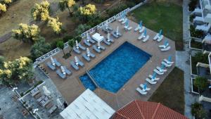 Bazén v ubytování agnadi hotel nebo v jeho okolí
