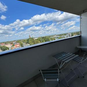 Μπαλκόνι ή βεράντα στο Cosy Studio Lubelska SkyRes City Center Free Parking Panoramic View