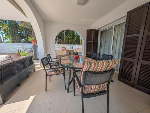 Et opholdsområde på Fig Tree Bay Villa Elena