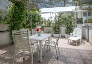 A balcony or terrace at Residence Villa Ofelia