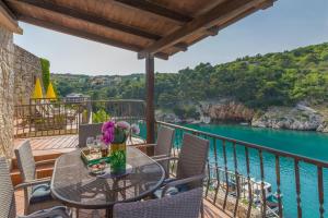 Gallery image of Villa BELLA MARE with stunning Sea Views in Vrbnik