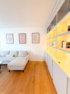 Χώρος καθιστικού στο Le Noé By ApiRent #Climatisation #Wifi #Balcon