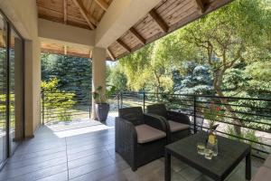 Balkoni atau teres di Forest Villa - pokoje w pobliżu Suntago