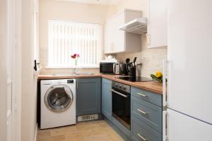 Dapur atau dapur kecil di Peaceful Coastal Home in Northumberland we are Pet Friendly Nov to Mar +14 gambar
