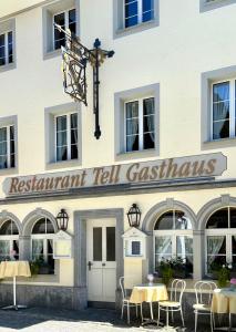 Restoran atau tempat lain untuk makan di Taurus Tell Gasthaus Andermatt +7 gambar