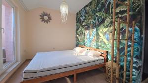 Katil atau katil-katil dalam bilik di 2 Stylish Studios - 100m from Smokinya Kavatsi Beach by Flat Mаnager +35 gambar