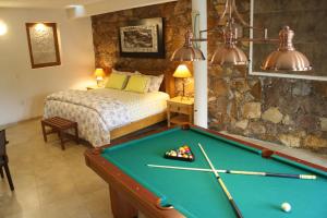 Casa Corazon de Plata Suites biliárdasztala