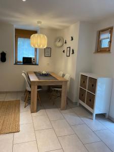 Fotografie z fotogalerie ubytování Zentrale Wohnung in ruhiger Lage in Baltschieder v destinaci Baltschieder