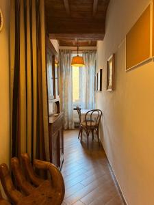 BIANCOFIORE Alloggio Turistico的休息区