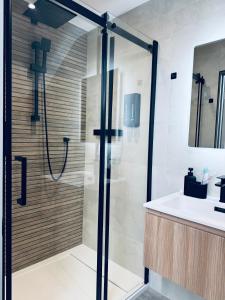 Uno in the City - Luxury Serviced Accommodation的一间浴室